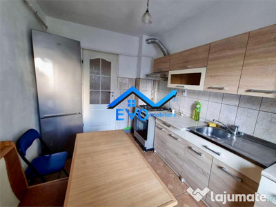 Apartament cu 3 camere, 2 bai , Pod Ros