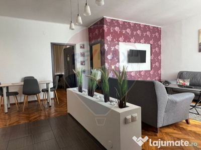 Apartament ultracentral 3 camere de închiriat, str. Prim...