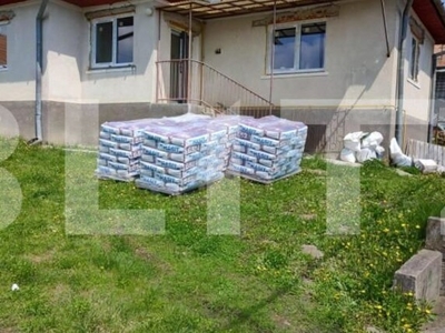 Casa 2 camere, 81 mp utili + 2225 teren , în satul Rediu