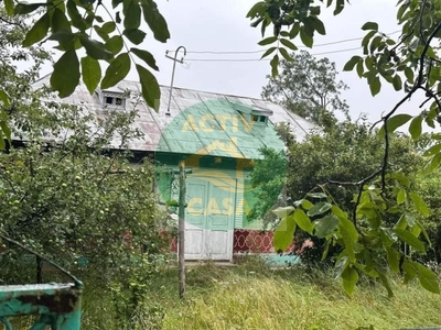 Casa situata in apropiere de Roman