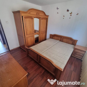 De inchiriat apartament 2 camere 250 euro