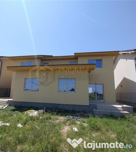 Duplex - toate utilitatile - dormitor la parter