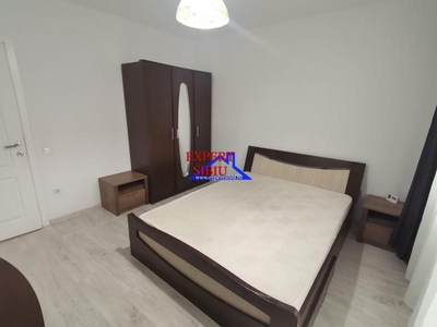 INCHIRIEZ apartament 2 camere decomandat,renovat,zona Selimbar