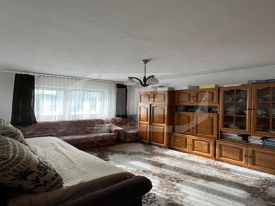 Apartament 2 camere decomandat, zona Calvaria