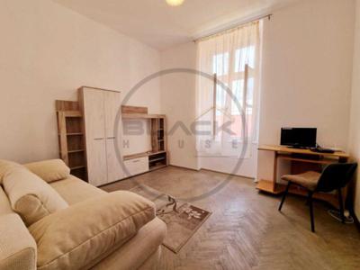 Apartament 2 camere, decomandat, zona Piata Unirii