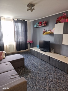 Apartament cu 3 camere, decomandat, 66mp