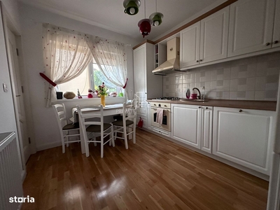 Inchiriez apartament cu doua camere AES