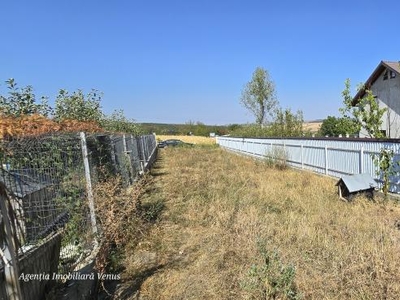 2 parcele de teren intravilan la Zaicesti