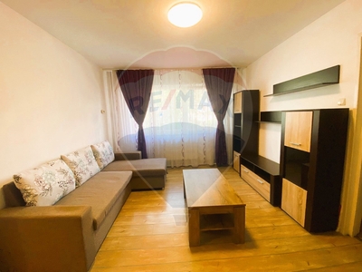 Apartament 2 camere inchiriere in bloc de apartamente Brasov, Garii