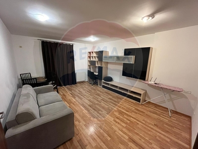 Apartament 2 camere inchiriere in bloc de apartamente Bucuresti, Titan