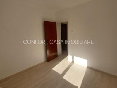 Apartament 2 camere Stefan cel Mare Agentia Confort Casa va propune vanzare