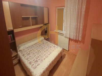 Apartament 2 camere, zona Savenilor, Botosani