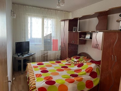 Apartament 4 camere Aparatorii Patriei