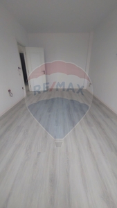 Apartament 4 camere vanzare in bloc de apartamente Arad, Micalaca