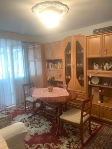 Apartament de vanzare 2 camere, str. Bucegi, Bacau