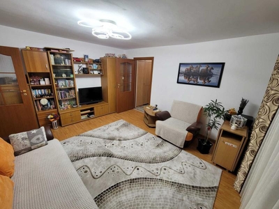 Vand apartament 2 camere Centru Civic