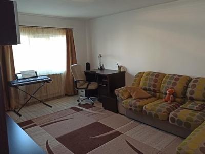 Vand apartament 3 camere Centru Civic