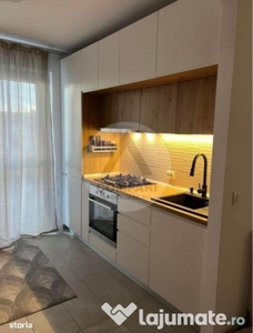 Vand apartament 3 camere George Bacovia