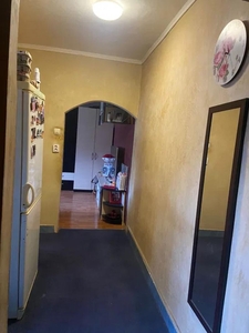 Vand apartament tip X cu 3 camere