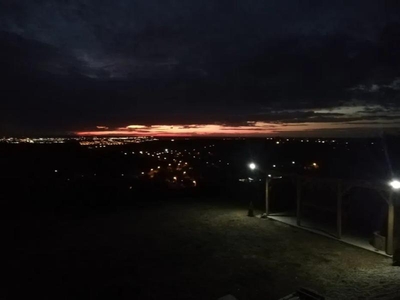 Vand teren cu panorama deosebita in Oradea Paleu curent ,apa,gaz!