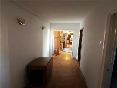 Vanzare Apartament 3 Camere Semidecomandat BerceniVatra Dornei