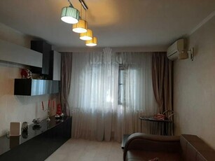 3 CAMERE // BULEVARDUL BUCURESTI // RECENT RENOVAT // NEGOCIABIL