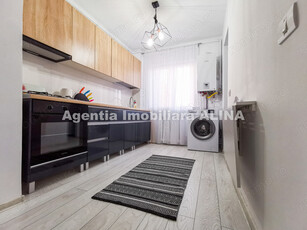 Apartament 2 camere in Deva, Bld. Dacia, 57 mp, decomandat, etaj 2, mobilat si utilat.