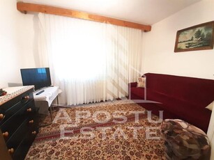 Apartament 2 camere la casa, centrala proprie, Zona Sagului