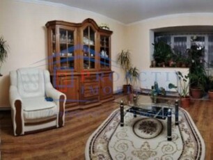 Apartament 3 camere 70 mp Zamca 3C4145