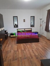 Apartament 3 camere de inchiriat zona Anda