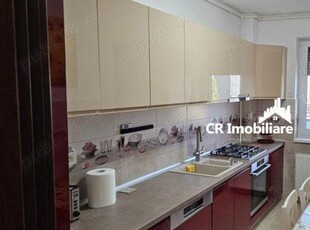 Apartament 3 camere, Politehnica