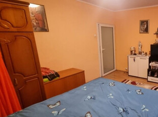 Apartament 3 camere Racadau-intrare