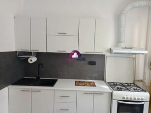 Apartament 3 camere zona Camin studentesc Arca (Pr Ionut0764688551)