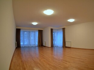 APARTAMENT 4 CAMERE