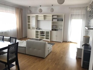 APARTAMENT 4 CAMERE