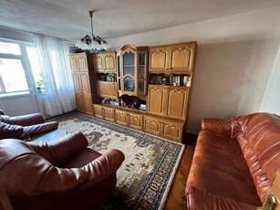 Apartament 4 camere, etaj 2