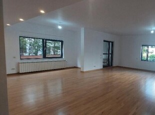 APARTAMENT 4 CAMERE