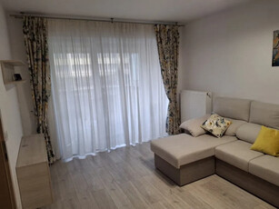 Apartament cu 2 camere - zona Tractorul