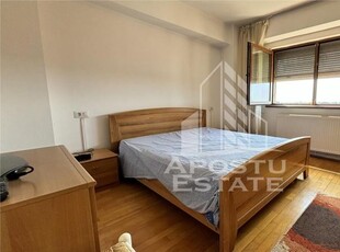 Apartament cu 3 camere, centrala proprie, Simion Barnutiu