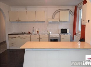 Apartament cu 3 Camere de Inchiriat in Zona Ultracentrala