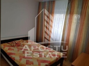 Apartament cu 3 camere zona Lipovei