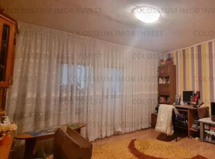 Apartament cu 3 camere - zona Racadau