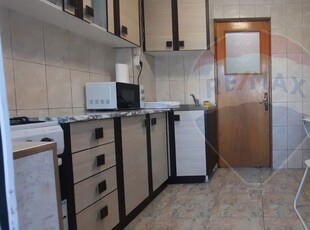 Apartament de inchiriat 3 camere în zona Tomis Nord