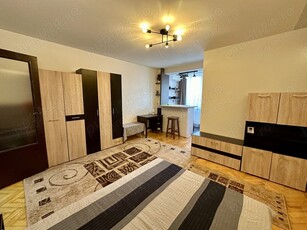 Apartament de închiriat spațios și luminos Brâncoveanu