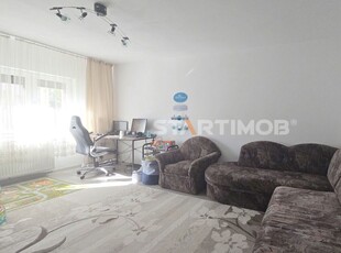 Apartament doua camere mobilat zona Grivitei