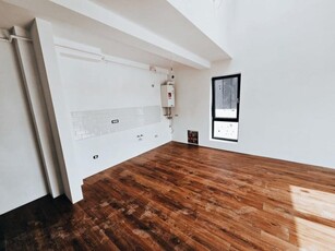 Apartament spatios cu 3 camere, scara interioara, 84 mp