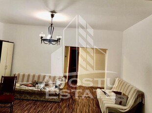 Apartament spatios cu 4 camere in zona Sagului