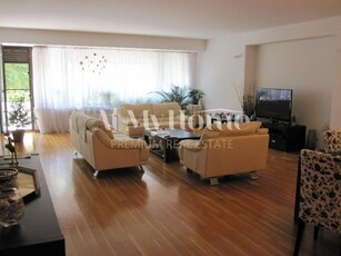 Capitale, apartament spatios 4 camere, nemobilat, terase, 2 locuri parcare