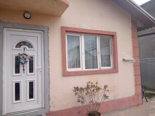 Casa de vanzare; 3 camere