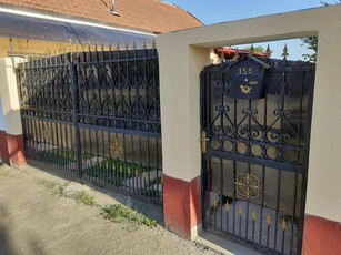 Casa de vanzare in Petreu